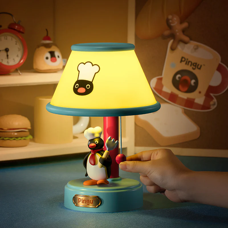 Pingu_Chef_Desk_Lamp_918_2 (1)